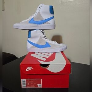 Brand new in the box, Nike Blazer Mid '77 SE white & blue shoes sz 5.5Y/7W/5.5M